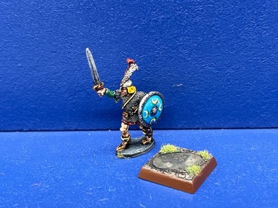 RAR! Ral Partha - Warrior Sword & Shield - Tom Meier 1983 METALL GUT BEMALT