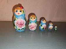 Vintage HandPainted Blue Floral Nesting Dolls W/LadyBug Accent-Excellent