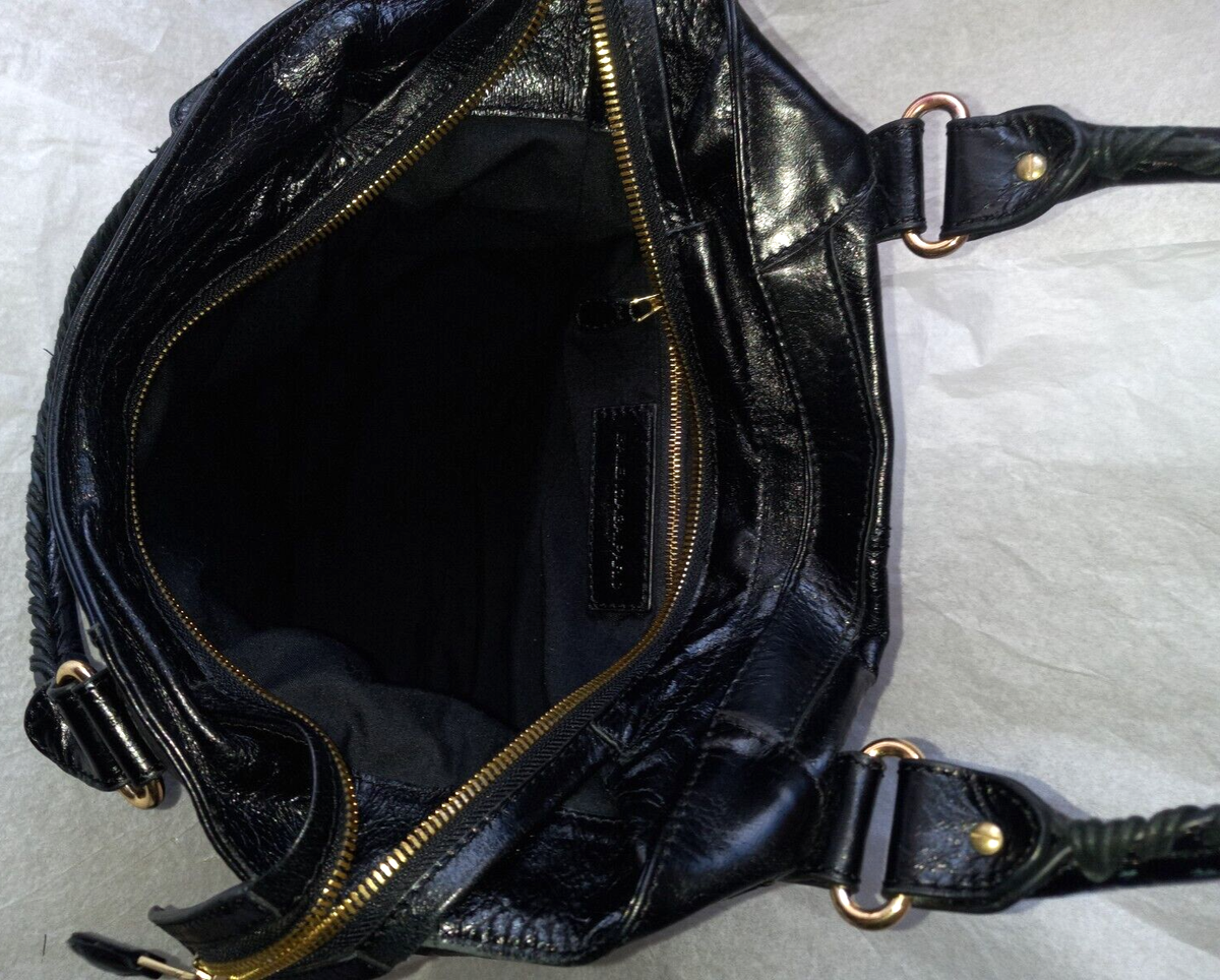 BALENCIAGA CITY BAG BLACK LEATHER & GOLD STUDS / BUCKLES BALENCIAGA CITY BAG BLACK LEATHER & GOLD STUDS / BUCKLES