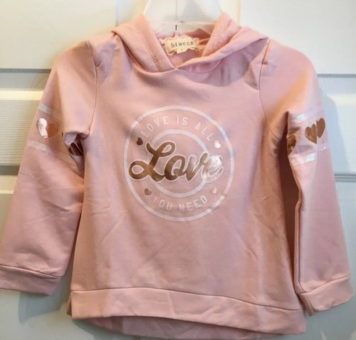 NEU Btween rosa "Love Is All You Need" Hi-Low Hoodie Mädchen Größen 5 & 6 B - Bild 1 von 6