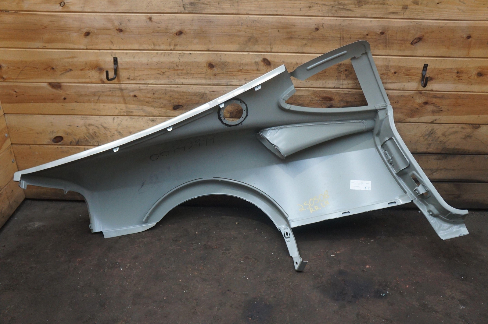 New Rear Left Quarter Panel Fender OEM 69401611 Ferrari F430 Challenge 2006