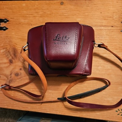 Leitz Wetzlar Burgundy Leather Case 14504 for Leicaflex SL, SL2