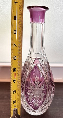Vintage Bohemian Crystal Decanter Cranberry Cut to Clear - 12.75” Tall w/Stopper - 第 7/8 張圖片