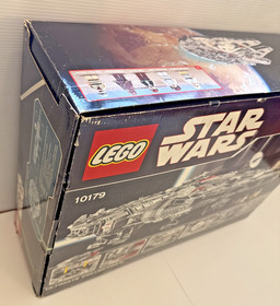 LEGO Star Wars: UCS Millennium Falcon (10179) - 100% Complete w/Box & 2 Manuals