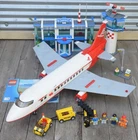 LEGO 3182 - Airport - City - 2010 - jet aircraft airliner terminal control tower