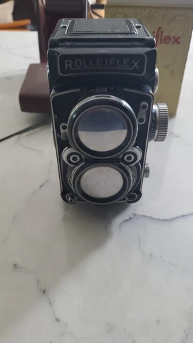 Rolleiflex 2.8C Twin Lens Reflex Camera With Leather Case