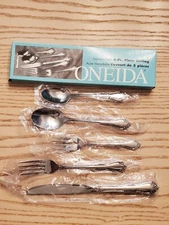 Oneida Amadeus  5pc Place Setting /WM A Rogers Deluxe Stainless Flatware 