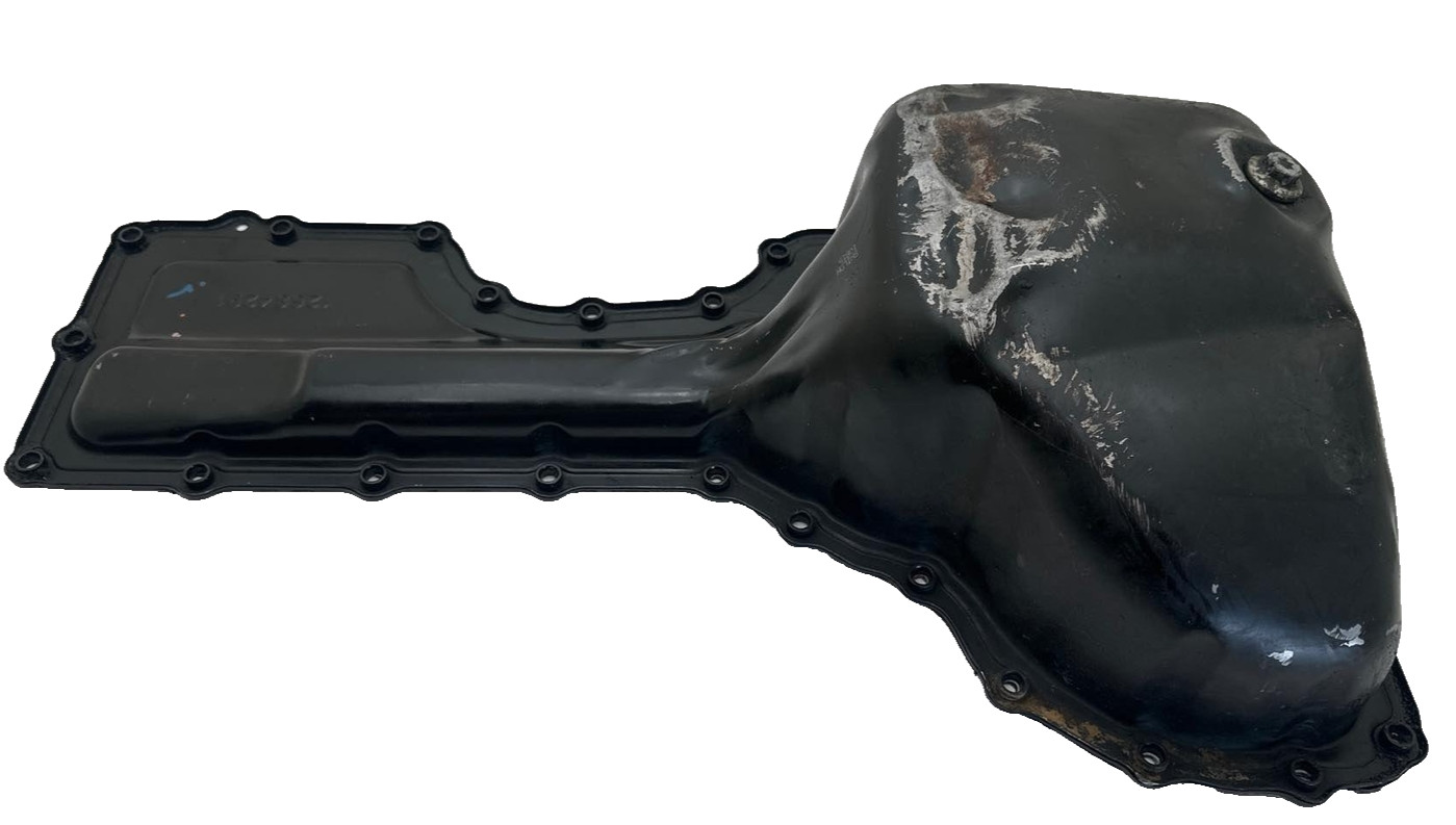 18 19 20 GMC SIERRA 2500 6.6L Oil Pan Lower OEM 12684562