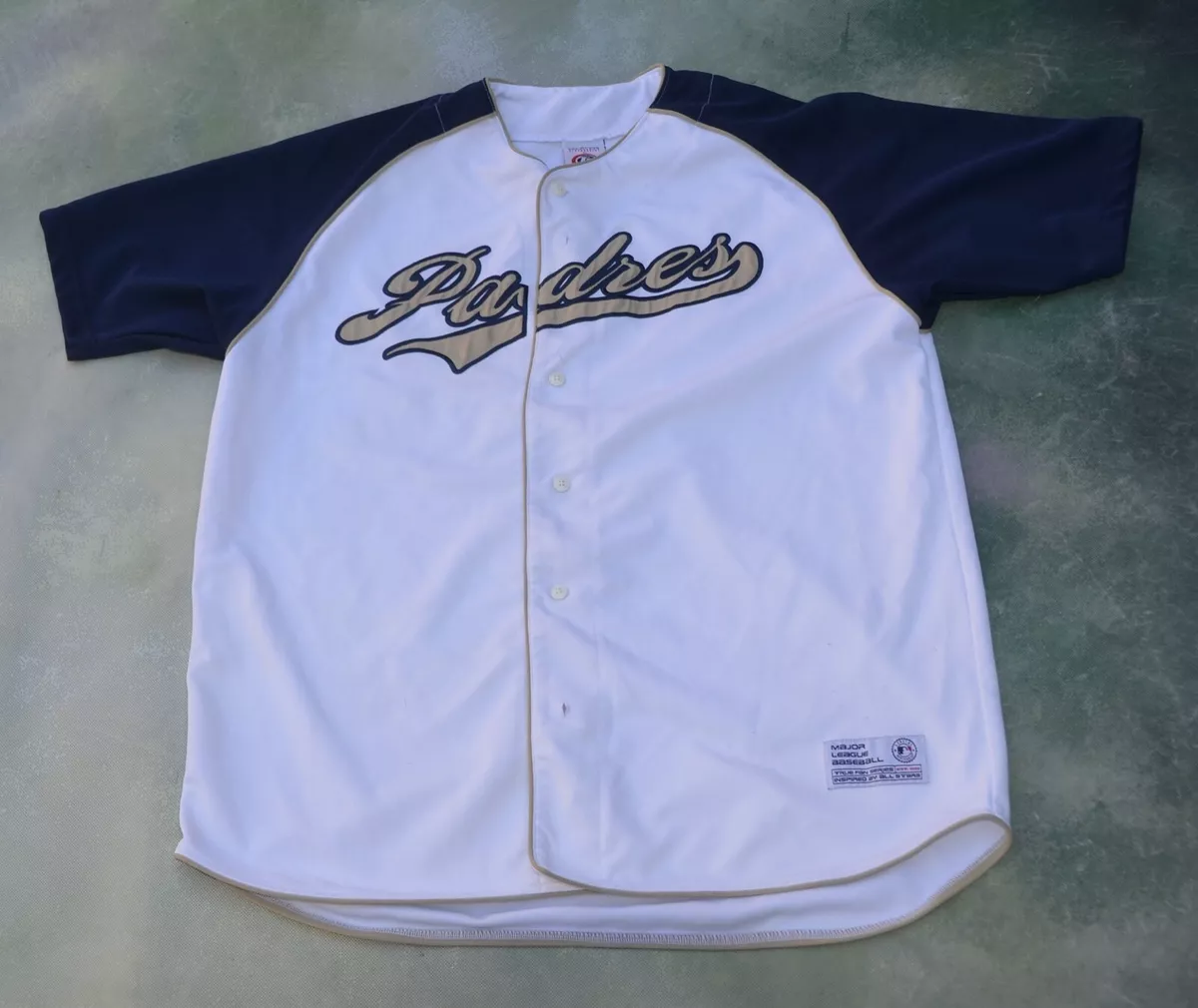 Vintage True Fan MLB San Diego Padres Button Up Jersey Size XL.