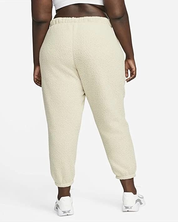 Nike therma shop fit pants women's