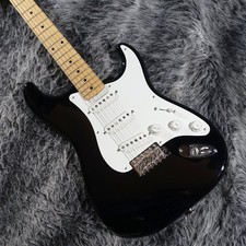 Fender Made in Japan Traditional 50s Stratocaster Black Guitar
