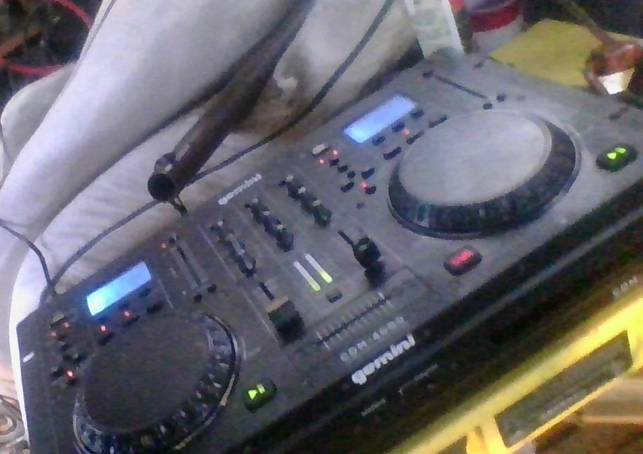 With Bluetooth + Mixer