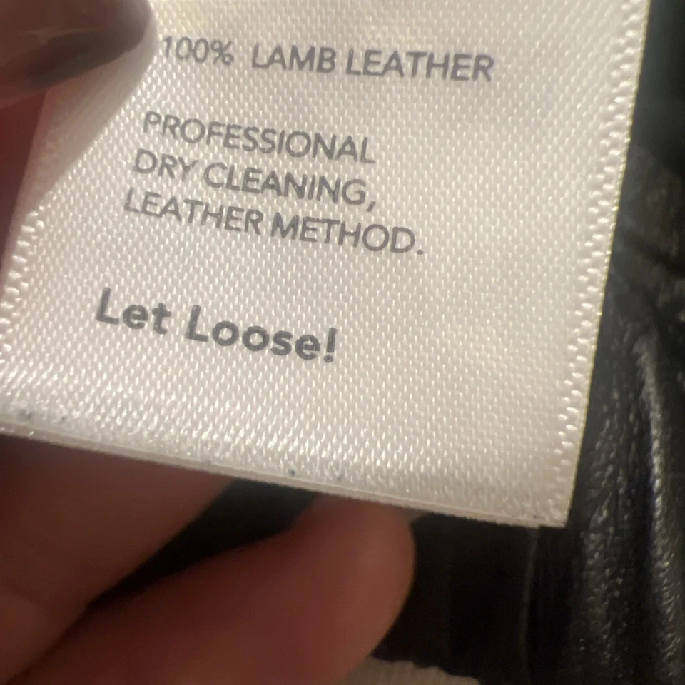 NUEVO SIN ETIQUETAS KATE SPADE Saturday 100% CUERO DE CORDERO Pantalones Cortos Preppy Plisados Elastizados S Foto 2 de 4