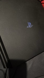 Sony PlayStation 4 Pro 1TB Version 11.00  (Laufwerk Defekt) Ohne Controleer