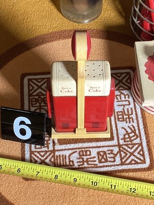 #6 Coca-Cola Retro Style Vending Machine Salt & Pepper Shakers with Stand