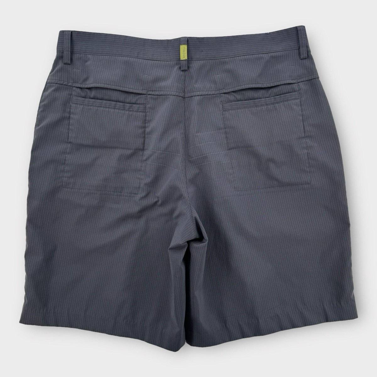 IZOD PFX Golf Shorts Mens 34 Gray PerformX Stretchy Chino