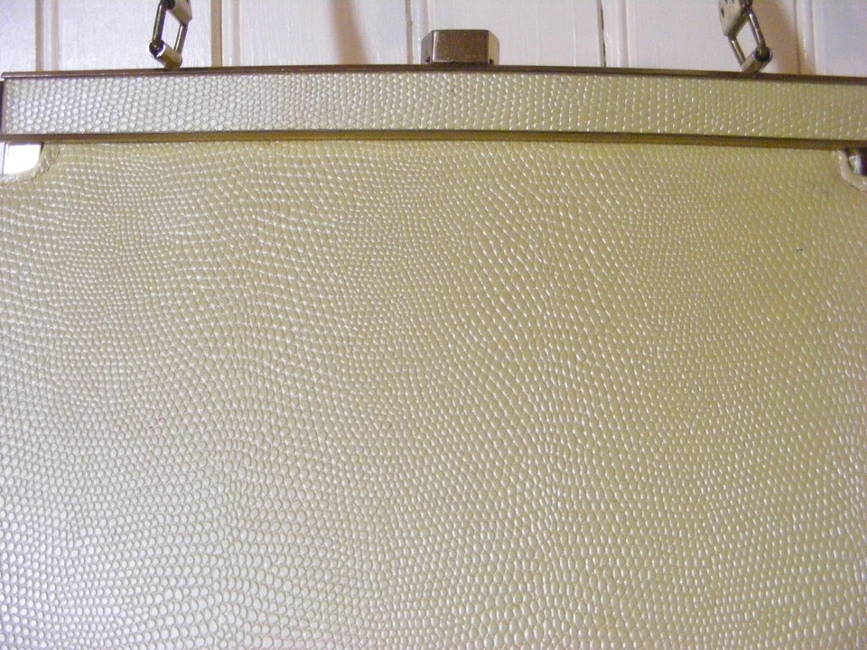 50S PURSE FAUX SNAKESKIN HANDBAG CHARTREUSE GREEN BAG 1950S FASHION ACCESSORY M - Image 3 of 4