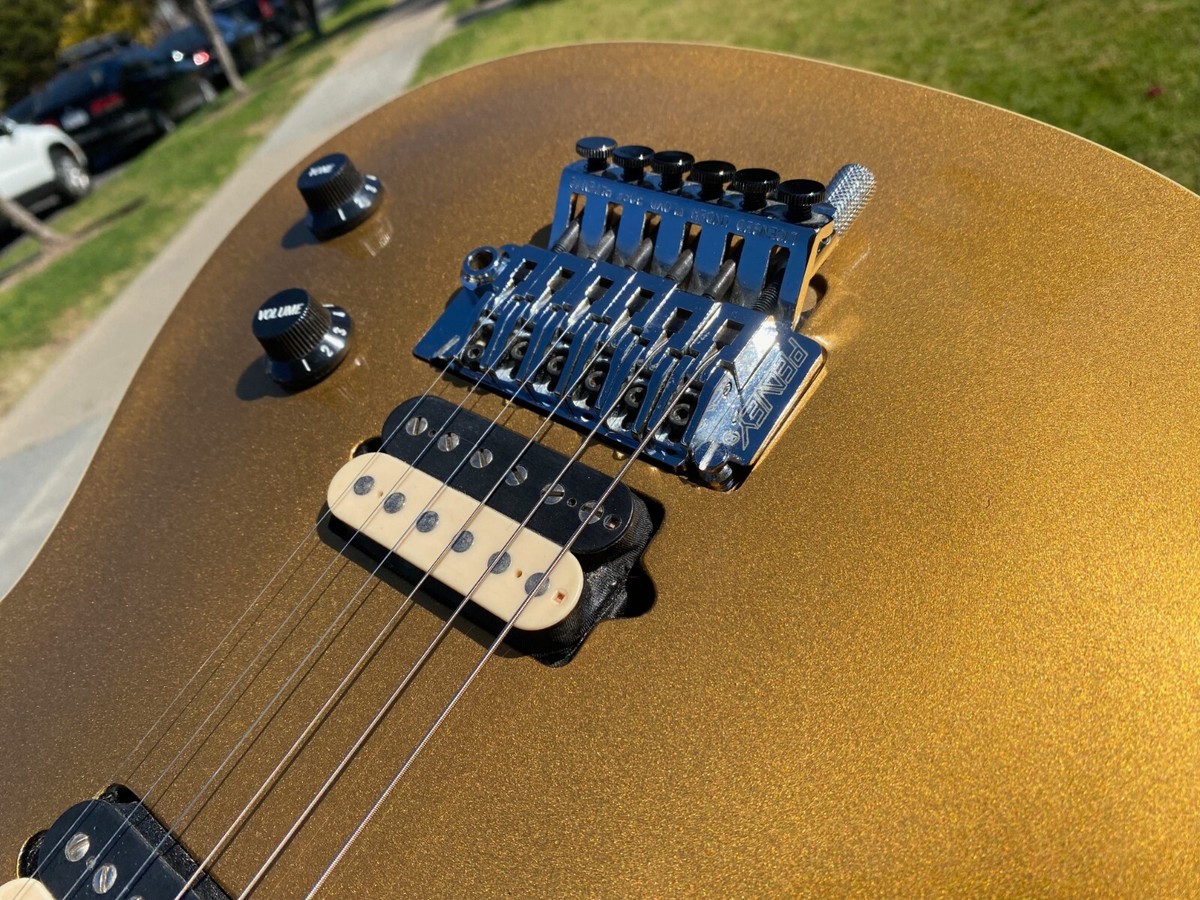 1998 - 1999 Peavey EVH USA Wolfgang Standard Patent Pending