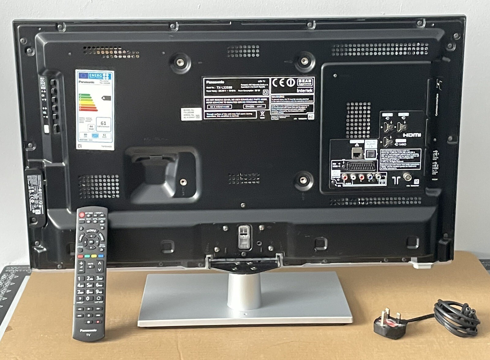 Panasonic TXL32E6B 32 Inch Smart LED TV Freeview HD WiFi TV eBay