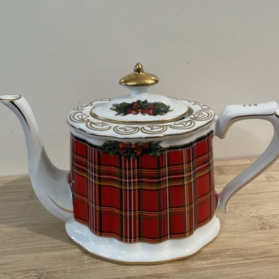 Scottish Red Tartan 4 Cup Teapot Christmas Plaid, VTG Royal Alfreda Porcelain