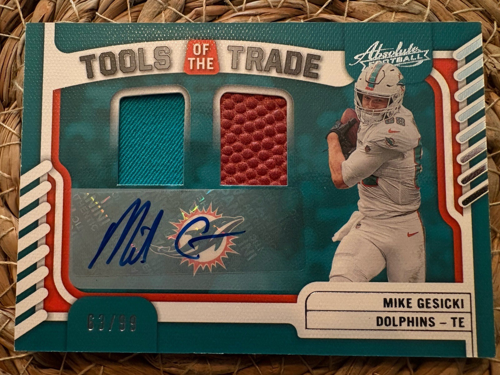 2022 Panini Absolute - Tools of the Trade Materials Double Autos Mike Gesicki #TTD-19 /99 (AU, MEM)