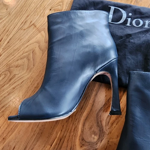 Bottes Christian Dior bout ouvert cuir cheville noir Y2K pointure 36 D bureau sirène cor