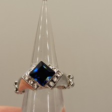 Vintage Silver Tone Dark Blue Square Rhinestone Stretch Ring Size 6
