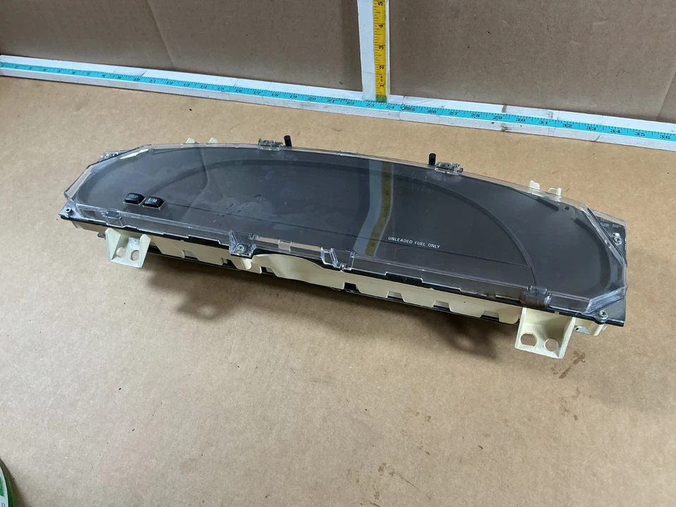 Oldsmobile 88 98 1995 velocímetro cuadro de instrumentos calibre kilometraje desconocido Foto 4 de 4