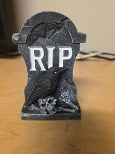 Halloween Graveyard Tombstone Skeleton Small Table Top Decoration Skull 