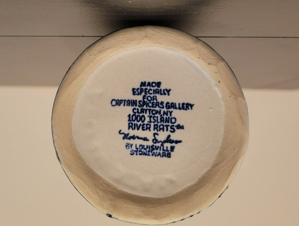 Louisville Stoneware Captain Spicer River Rat Teacher Cup/Pencil Holder