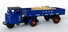 Corgi Trackside DG199004 - Scammell Mechanical Horse - LNER - Scale 1:76