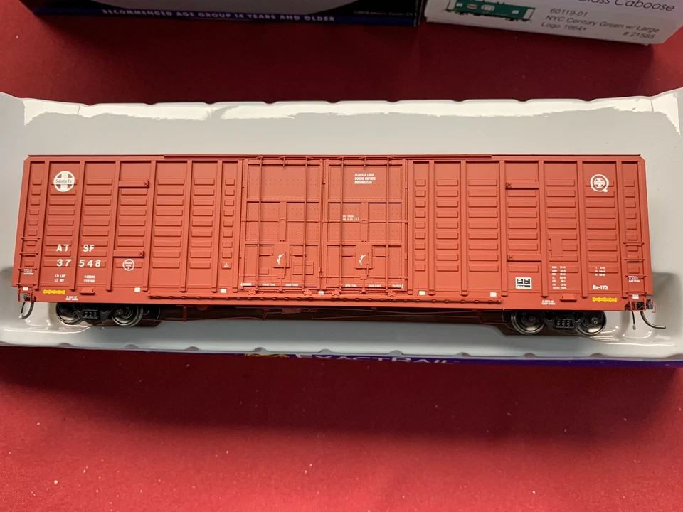 EXACTRAIL PLATINUM SERIES SANTA FE P-S 60' WAFFLE SIDE BOX CAR ATSF #37548 MIB - Image 2 of 4