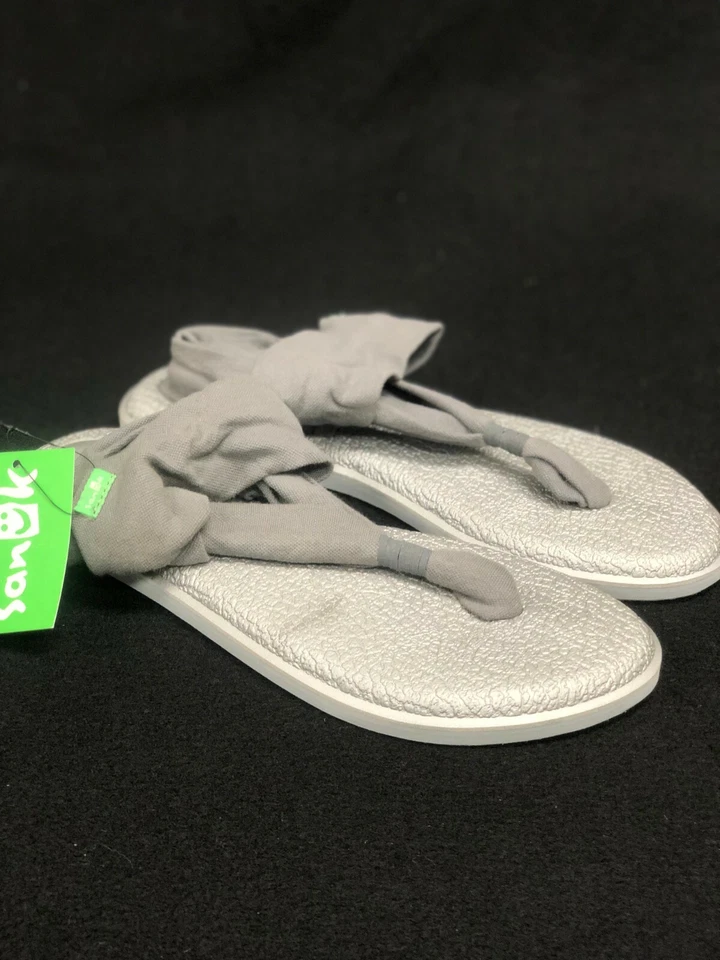 Sanuk Women's Yoga Sling 2 Metallic LX Sandals Straps 1103944 Charcoal Silver Foto 2 de 4