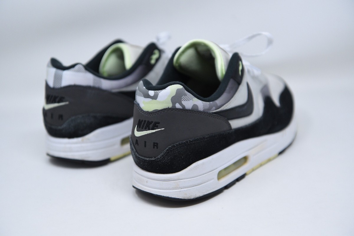 air max 1 remix pack on feet