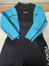 Hevto Hero1 Blue Black Wet Suit Youth Size 10