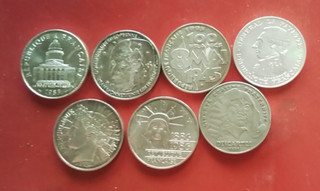 100 francs argent 7 pieces de 1983 a 1989 etat beau a TTB poids 105 grammes