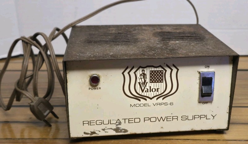 Vintage Valor VRPS-6 Regulated Power Supply Bench Lab Equipment UNTESTED