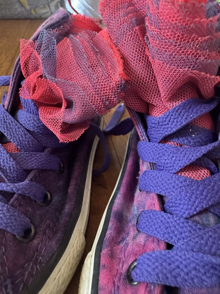 Zapatillas Converse Chuck Taylor HighTop Niñas 12 Púrpura Rosa Tie Dye Tul Lengua Foto 4 de 4