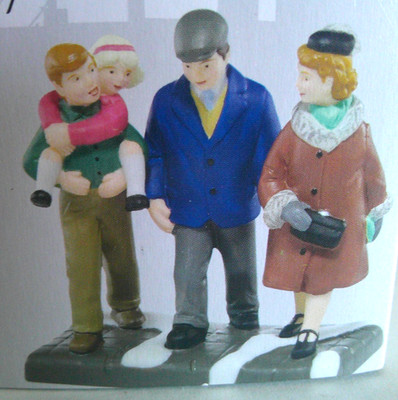 DEPT 56 ''Christmas In The City'' - A FAMILY HOLIDAY TRADITION - #4025248 - NEW