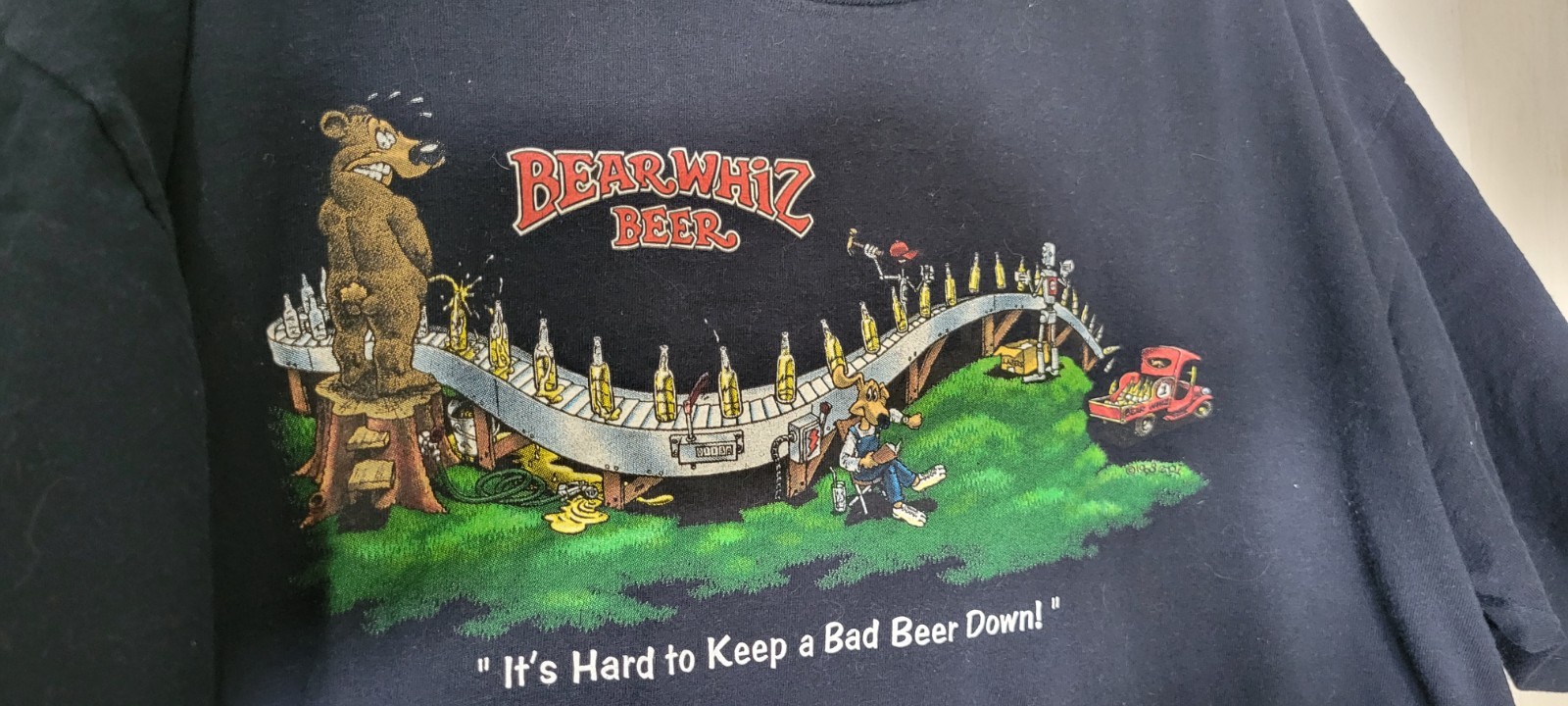 Vintage Eagle Bear Whiz Beer Men's XL Funny Bear Beer Graphic Black T-Shirt