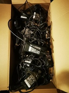 Dell Laptop Netzteile 20 Stück für Wiederverkäufer verschiedene Typen