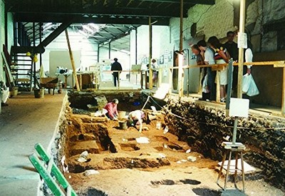 Down the Dig: Monmouth - An Adventu..., Clarke, Stephen