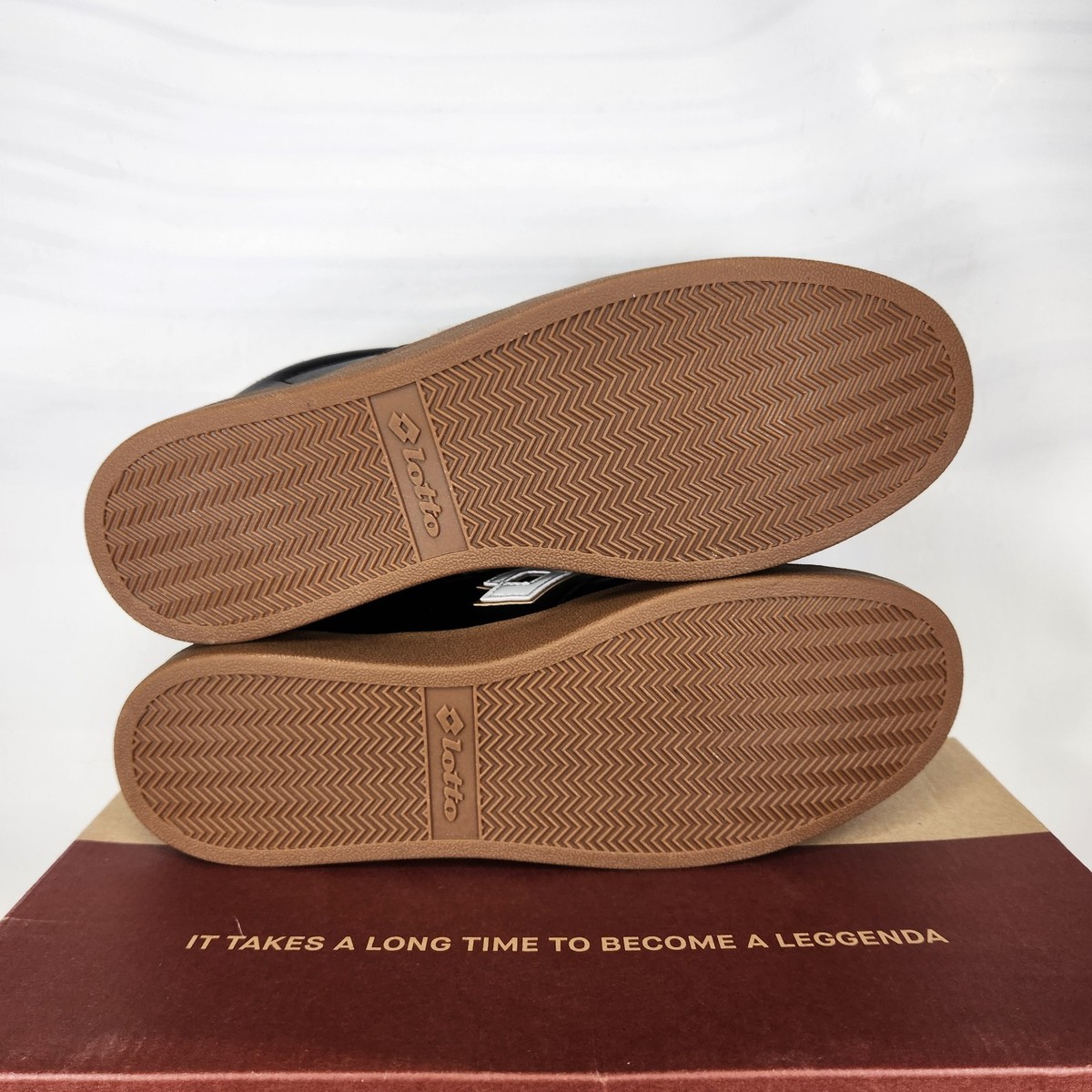 Size 7.5 - Lotto Leggenda Brasil Select 1992 Soccer - Black /White