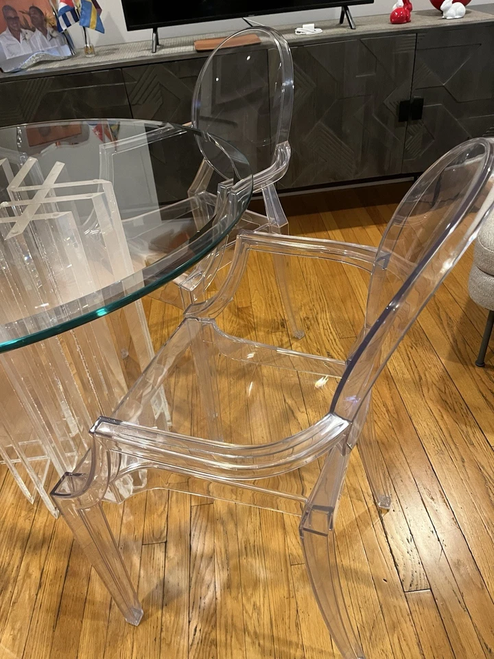 Phillip Stark Designer Table With 5 Kartell Phillip Stark Louis Ghost Chairs - Image 2 of 4