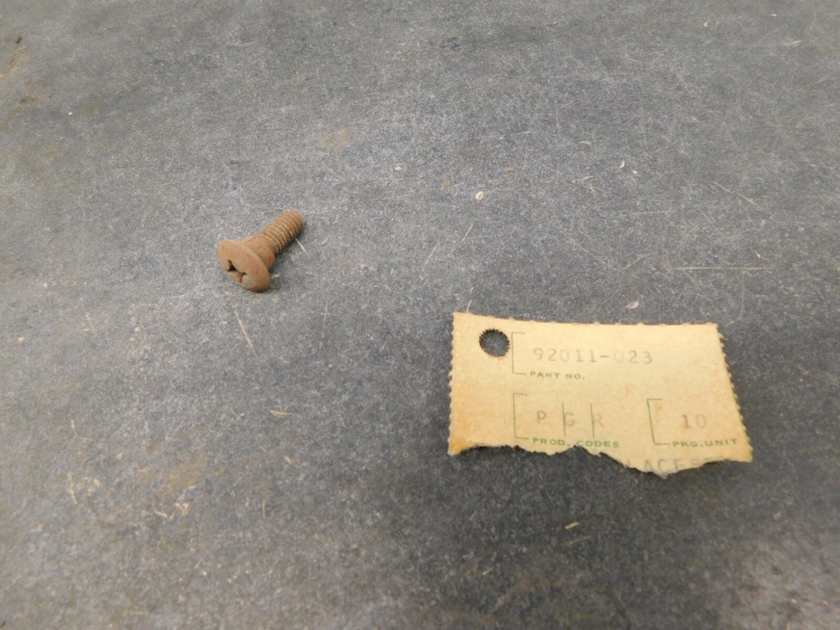 Kawasaki F5 F6 F7 F9 KX H1 NEW NOS Gear Shift Drum Lever Screw