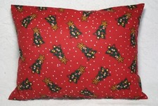 12x16 Travel Accent Pillowcase / CHRISTMAS Primitive Country Christmas Trees Red