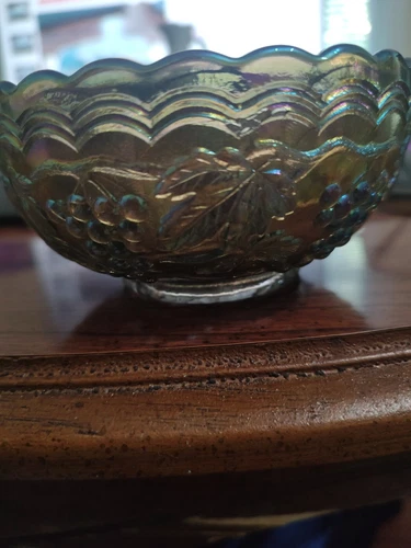 VINTAGE IMPERIAL GLASS COMPANY  "IMPERIAL GRAPE" CARNIVAL GLASS  SMALL BOWL