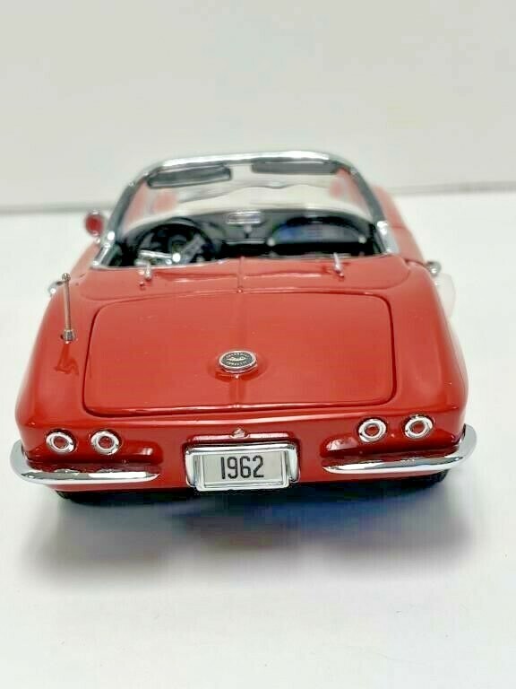 Haya シボレーコルベット 1962 ROMAN RED 1/18 C1 Haya シボレーコルベット 1962 ROMAN RED 1/18 C1 Chevrolet