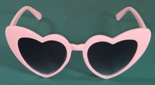 Heart-Shaped Pink plastic costume Sunglasses Pre-owned