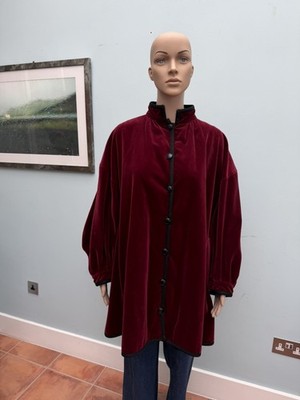 Yves Saint Laurent Vintage Dunkelrot Samt Cape Mantel Rive Gauche Gr. 10 UK
